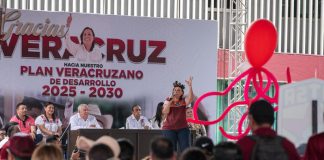 La gobernadora electa de Veracruz estuvo en Poza Rica (Foto: Jorge Huerta E.)