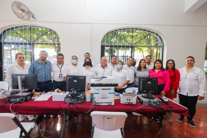 Inauguran módulo de aplacamiento en Casa de cultura de Poza Rica (Foto: Com. Soc.)